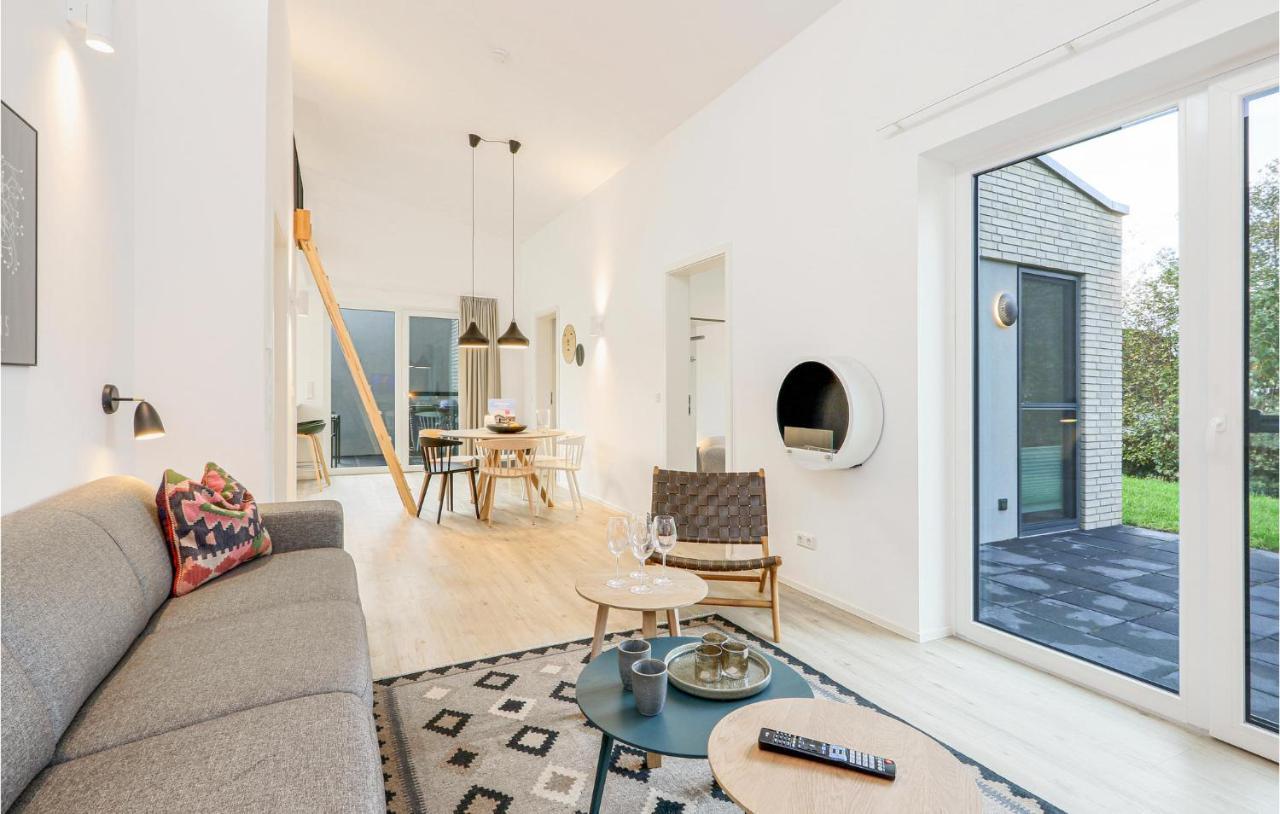Gorgeous Home In Lembruch-Duemmer See With Kitchen Exterior foto