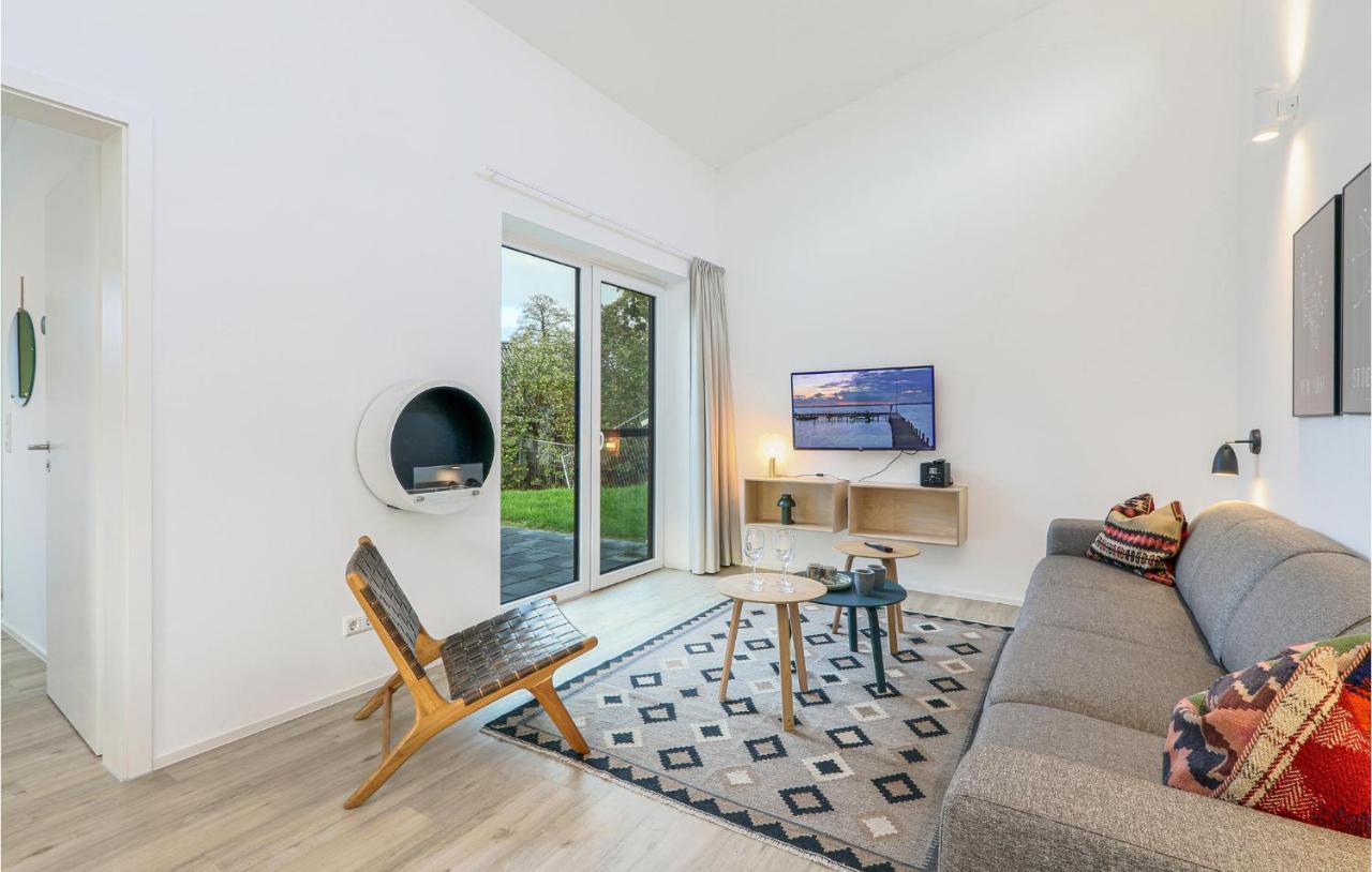 Gorgeous Home In Lembruch-Duemmer See With Kitchen Exterior foto